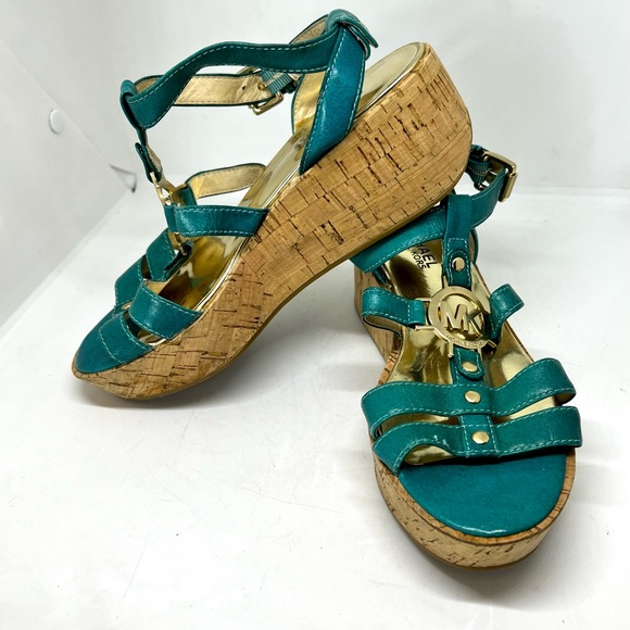 MICHAEL KORS TURQUOISE LEATHER WEDGES SIZE 6 - Picture 3 of 8